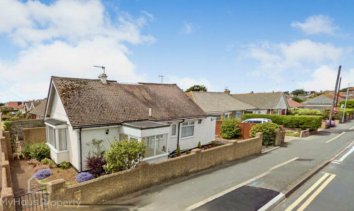 Detached House To Rent In Arundel Road, Peacehaven, East Sussex, BN10