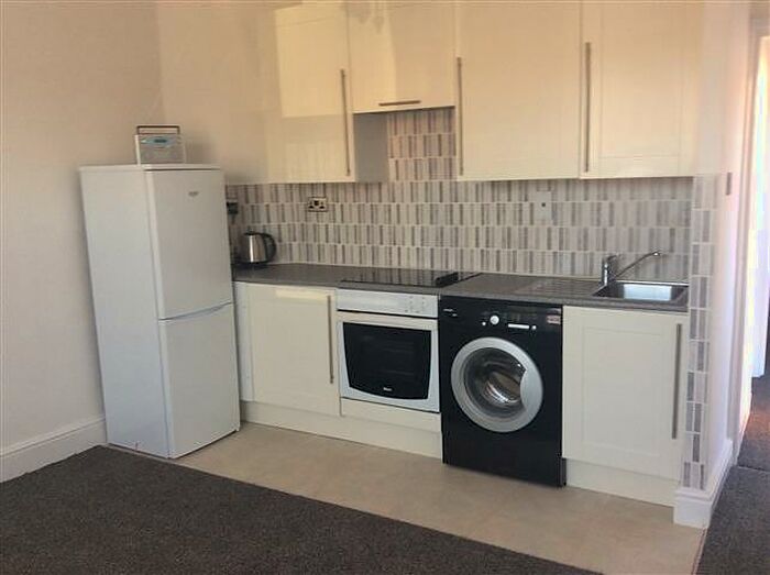 1 Bedroom Ground Flat To Rent In Wolverton, Milton Keynes, MK12