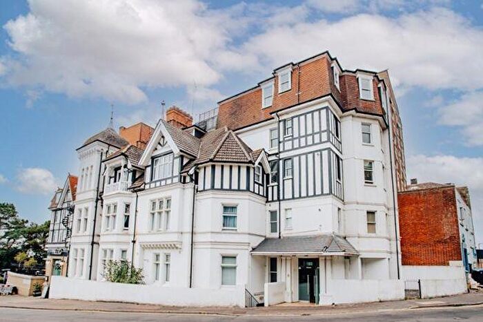 1 Bedroom Flat To Rent In County Heights, Bournemouth Town Centre, BH1