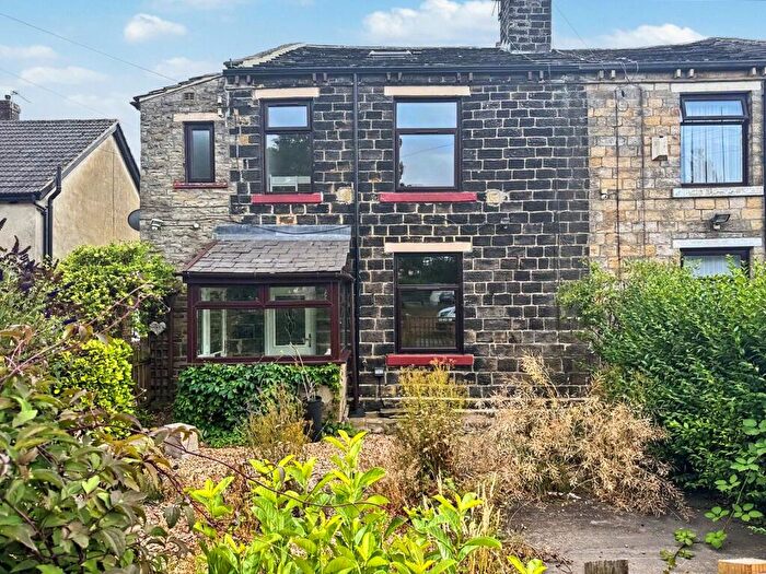 3 Bedroom End Of Terrace House To Rent In Harbour Road, Bradford, West Yorkshire, BD6