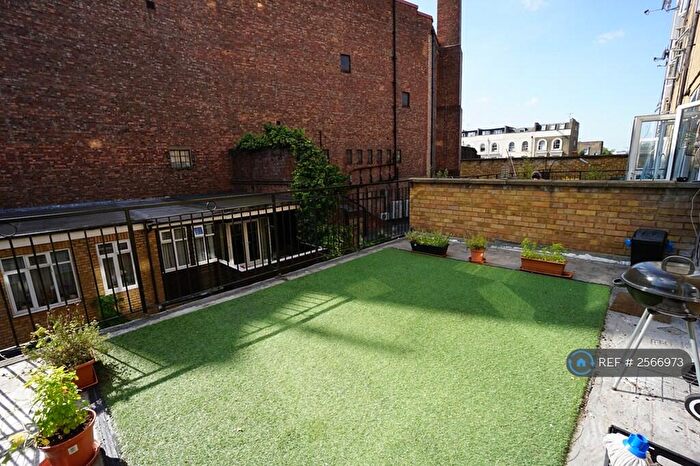 3 Bedroom Flat To Rent In Seven Sisters Road, London, N4