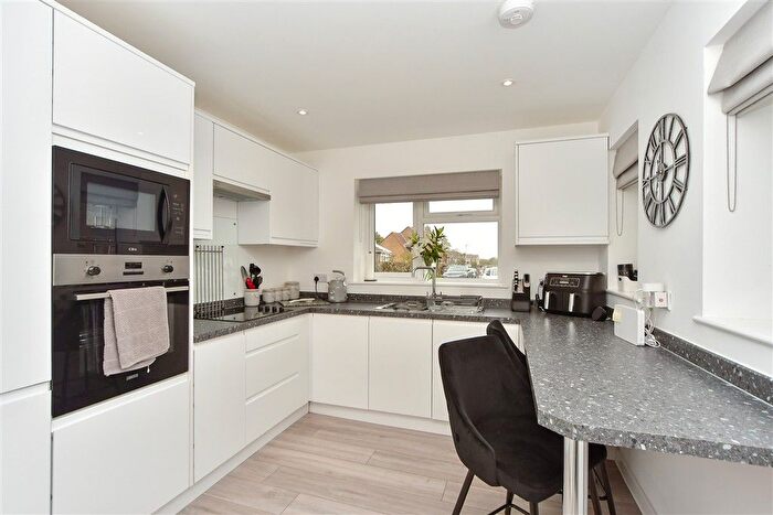 2 Bedroom Detached House For Sale In Main Road, Queenborough, Sheerness, Kent, ME11
