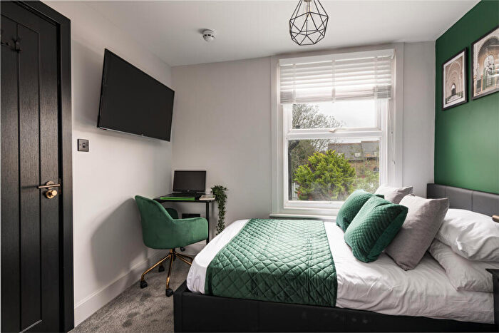 1 Bedroom End Of Terrace House To Rent In Beresford Road, Kent, Gillingham, ME7