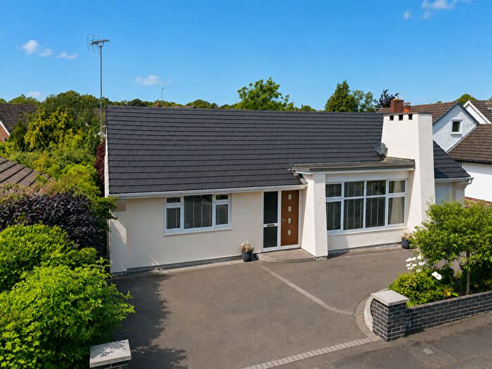 4 Bedroom Detached Bungalow For Sale In Firway, Wirral, CH60