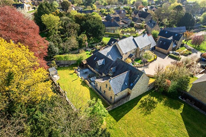 4 Bedroom House For Sale In Hinton-in-the-Hedges, Brackley, Northamptonshire, NN13