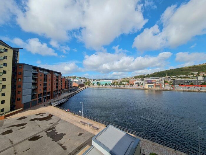 2 Bedroom Flat To Rent In Kings Road, Swansea, SA1