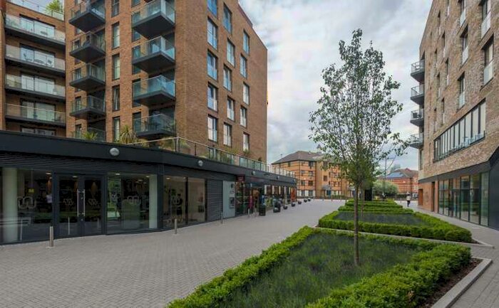 3 Bedroom Apartment To Rent In Seafarer Way, London, SE16