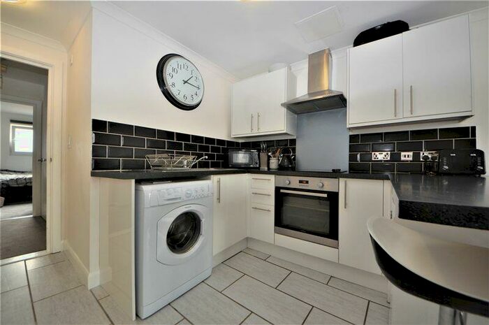 1 Bedroom Flat To Rent In William Albert Court, New Road, Portsmouth, PO2