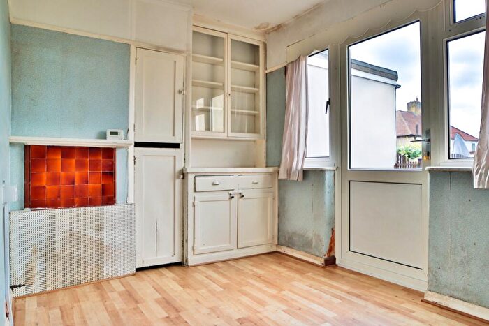 3 Bedroom Terraced House For Sale In Orchard Rise West, Sidcup, DA15