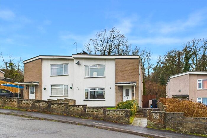 3 Bedroom Semi Detached House For Sale In Woodside, Midsomer Norton, Radstock, Somerset, BA3