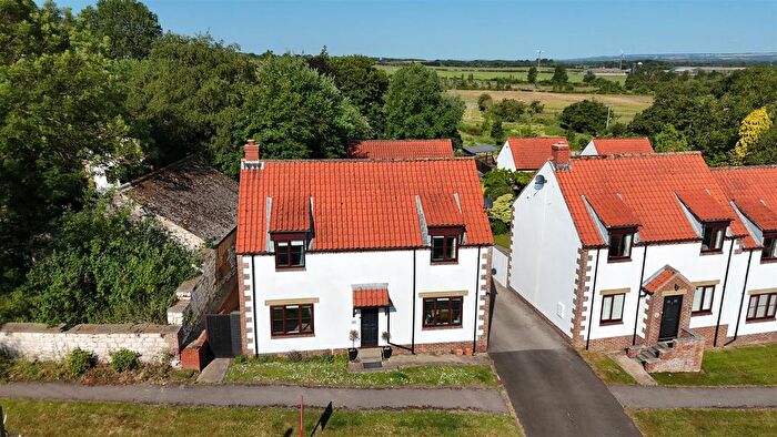 4 Bedroom Detached House For Sale In North Street, Flixton, Scarborough, YO11