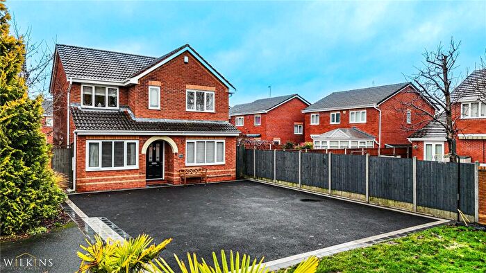 4 Bedroom Detached House For Sale In Somerville Court, Tamworth, Staffordshire, B79