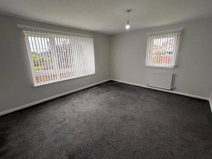 2 Bedroom Flat To Rent In Millhall Court, Plains, Airdrie, ML6