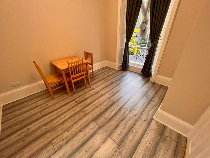 1 Bedroom Flat To Rent In Barnsbury Road, London, N1