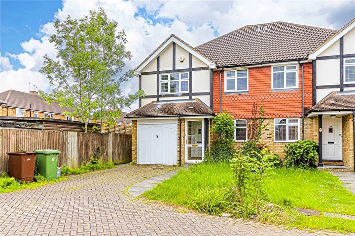 4 Bedroom Detached House For Sale In The Birches, Bushey, Hertfordshire, WD23