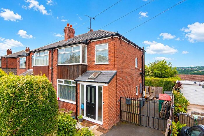 3 Bedroom Semi Detached House For Sale In Calverley Gardens, Bramley, LS13
