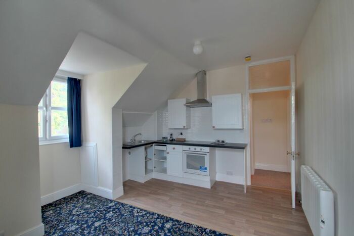1 Bedroom Flat To Rent In North Avenue, Leicester, LE2