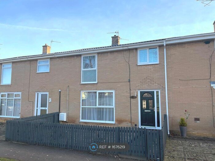 3 Bedroom Terraced House To Rent In St. Aidans Walk, Newton Aycliffe, DL5