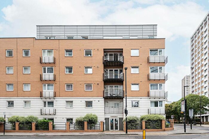 1 Bedroom Flat To Rent In Moreland Street, Clerkenwell, London, EC1V
