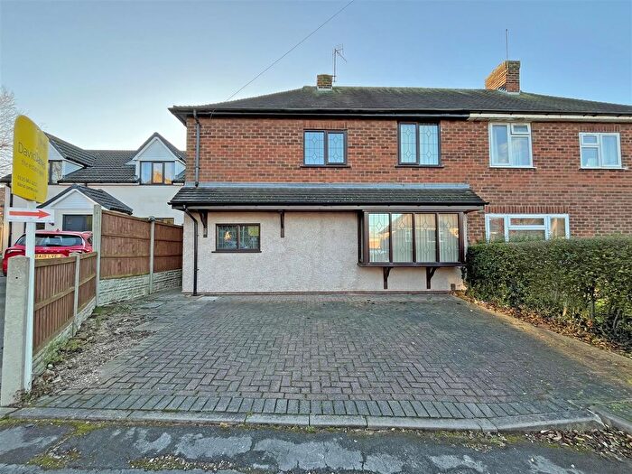 3 Bedroom Semi-Detached House To Rent In Nursery Road, Arnold, Nottingham, NG5