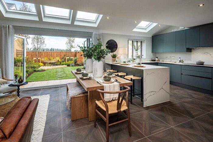 4 Bedroom Detached House For Sale In Hunsbury Grange, West Street, Upton, Northampton, NN5