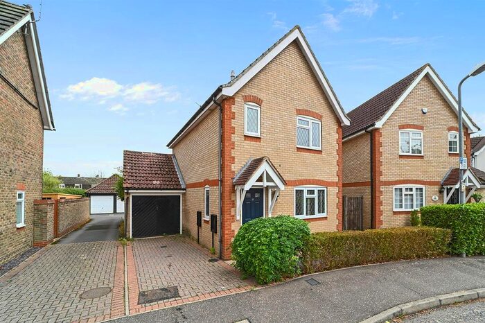 3 Bedroom Detached House To Rent In Nash Drive, Broomfield, Chelmsford, CM1