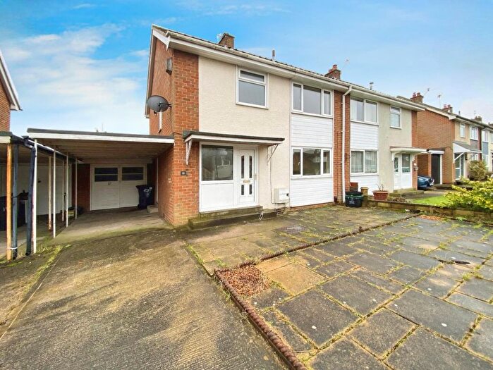 3 Bedroom Property To Rent In Bramley Garth, York, YO31
