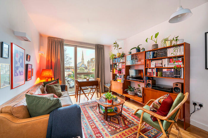 1 Bedroom Flat For Sale In Willingham Terrace, London, NW5