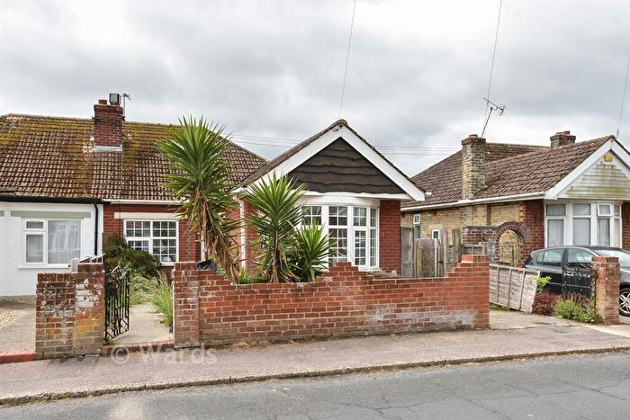 3 Bedroom Semi-Detached Bungalow For Sale In Marrose Avenue, Ramsgate, Kent, CT12