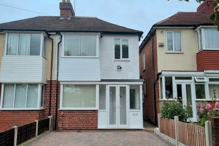 3 Bedroom Property To Rent In Kingstanding Road, Birmingham, B44