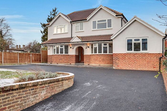 5 Bedroom Detached House For Sale In Bridge Street, Walton-On-Thames, KT12