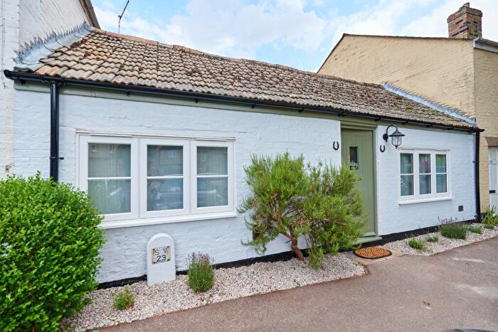 2 Bedroom Bungalow To Rent In A High Street, Hemingford Abbots, St Ives, PE28