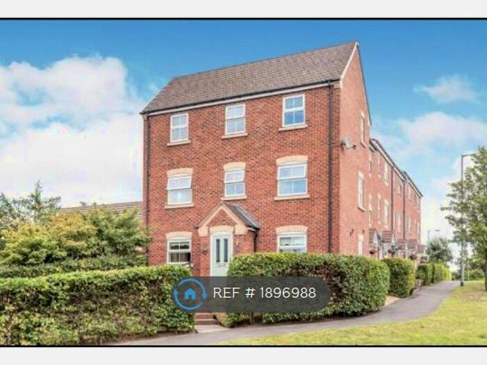 4 Bedroom Semi-Detached House To Rent In Pheasant Way, Cannock, WS11