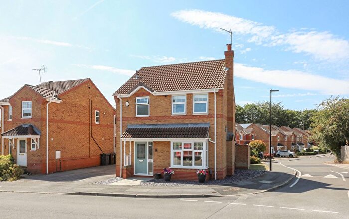 3 Bedroom Detached House For Sale In Stoneley Dell, Sheffield, S12