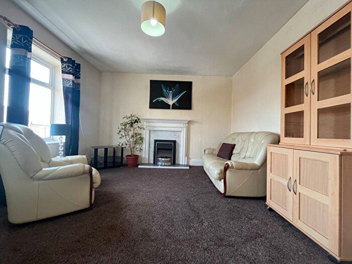 1 Bedroom Flat To Rent In Bela Grove, Blackpool, Lancashire, FY1