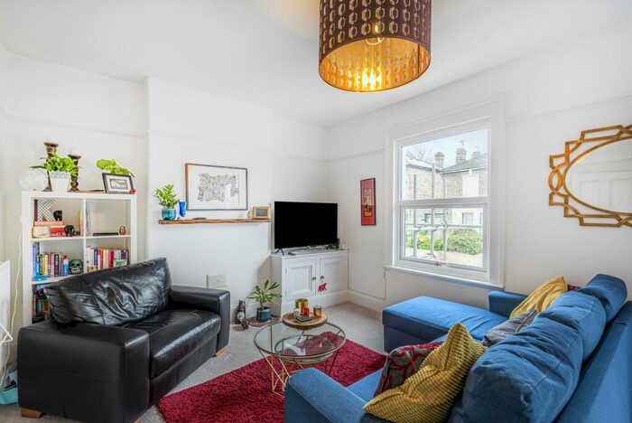 1 Bedroom Flat To Rent In Bonfield Road London, SE13