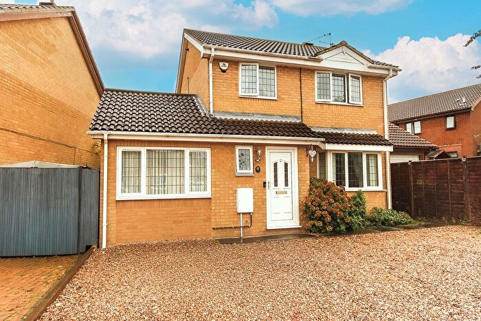 3 Bedroom Detached House For Sale In Swale Drive, Wellingborough, NN8