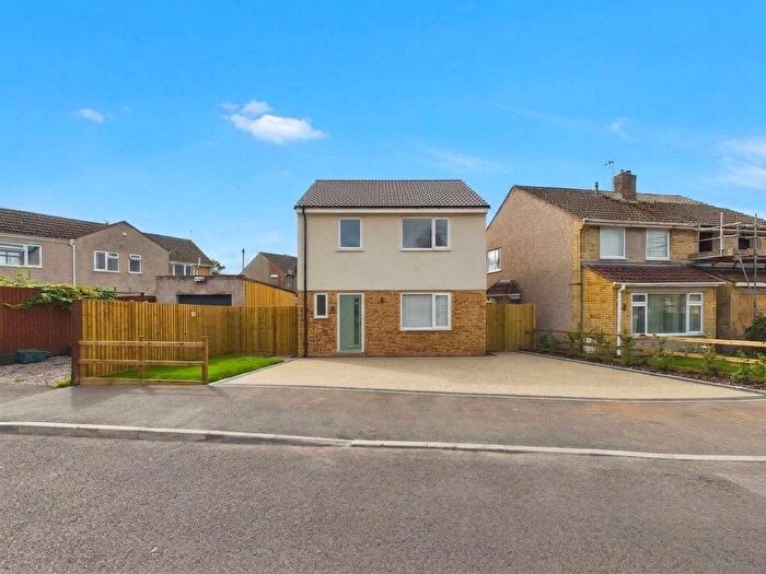 3 Bedroom Detached House For Sale In Glenwood Drive, Oldland Common, Bristol, BS30