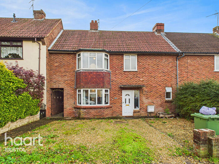 3 Bedroom Terraced House For Sale In Long Road, Bristol, BS16