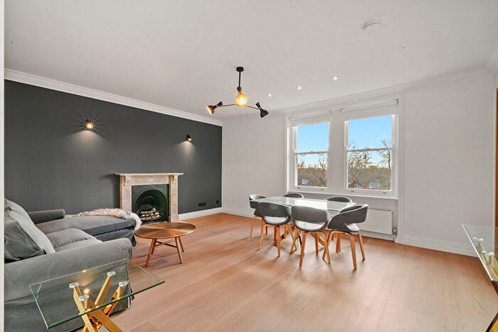 2 Bedroom Flat To Rent In King Henrys Road, Primrose Hill, NW3