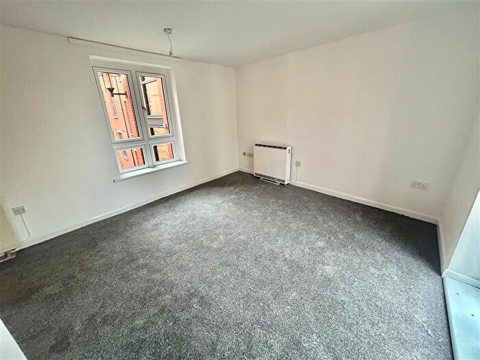 2 Bedroom Apartment To Rent In Chardlace Walk, Nottingham, NG1