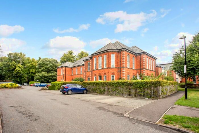 2 Bedroom Apartment To Rent In Homestead Road Chichester, PO19