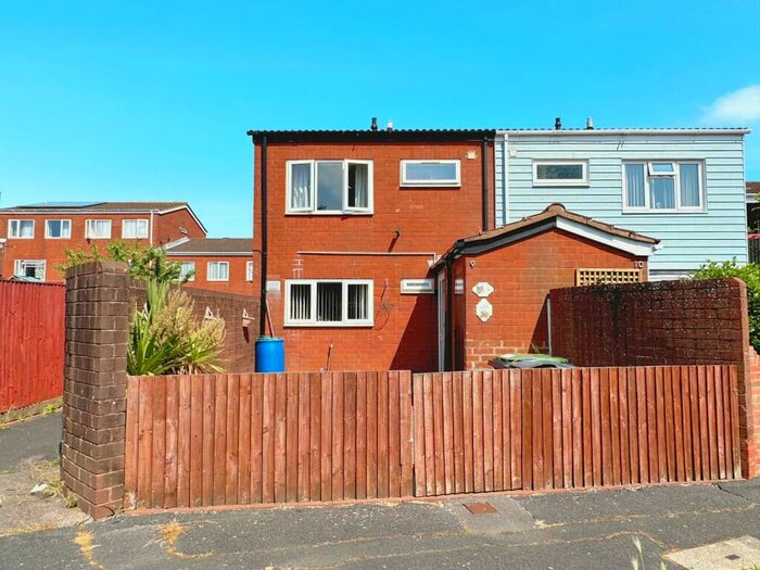 3 Bedroom House To Rent In Sycamore Close, Gosport, PO13