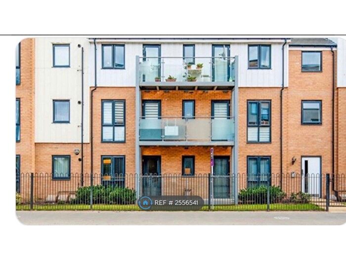 2 Bedroom Flat To Rent In Torino Way, South Ockendon, RM15