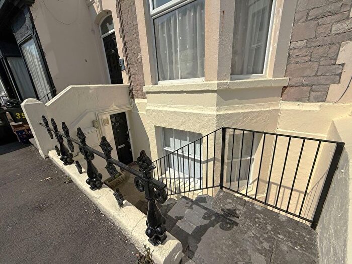 2 Bedroom Flat To Rent In Upper Church Road, Weston-Super-Mare, BS23