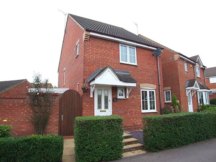 3 Bedroom Detached House To Rent In Randall Close, Irthlingborough, NN9