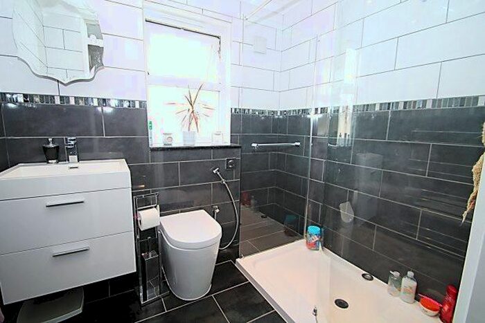 2 Bedroom Property To Rent In Tessa Sanderson Place, London, SW8