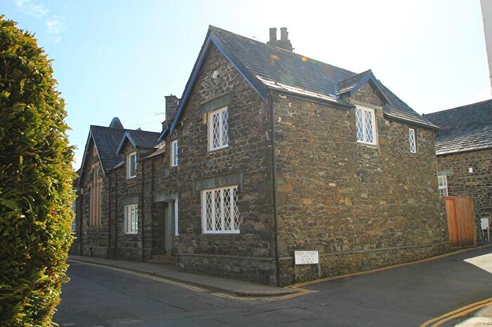 2 Bedroom End Of Terrace House For Sale In St. Johns Street, Keswick, CA12