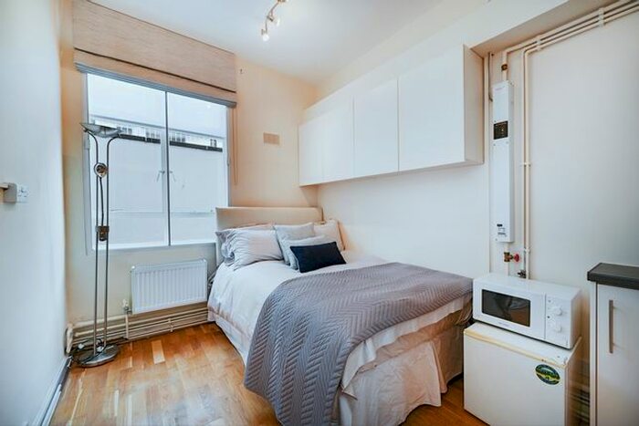 Studio To Rent In Princes Gate, London, SW7