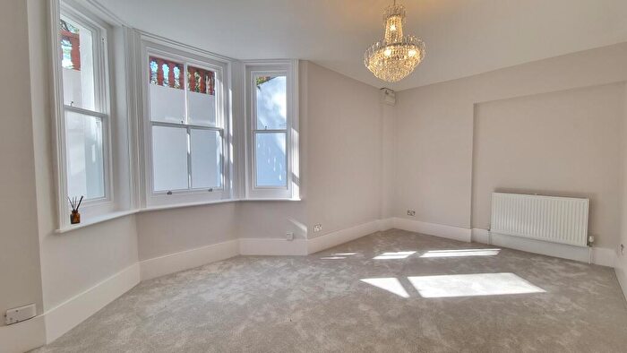 1 Bedroom Flat To Rent In College Terrace, Brighton, BN2